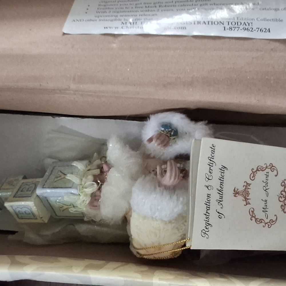 Elegant Cream and White Fluffy Decor Accent